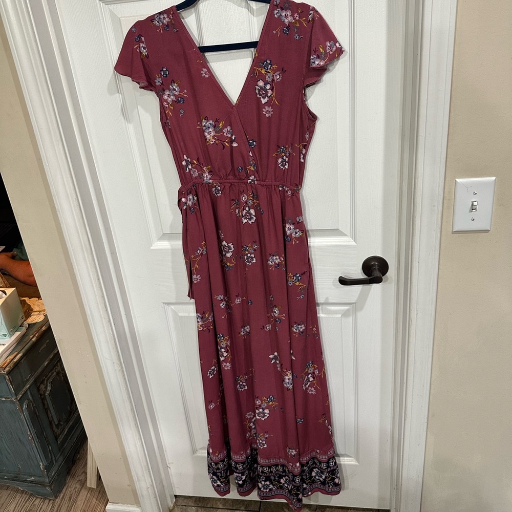 Band of Gypsies Burgundy Floral Maxi Dress - Picture 4 of 4